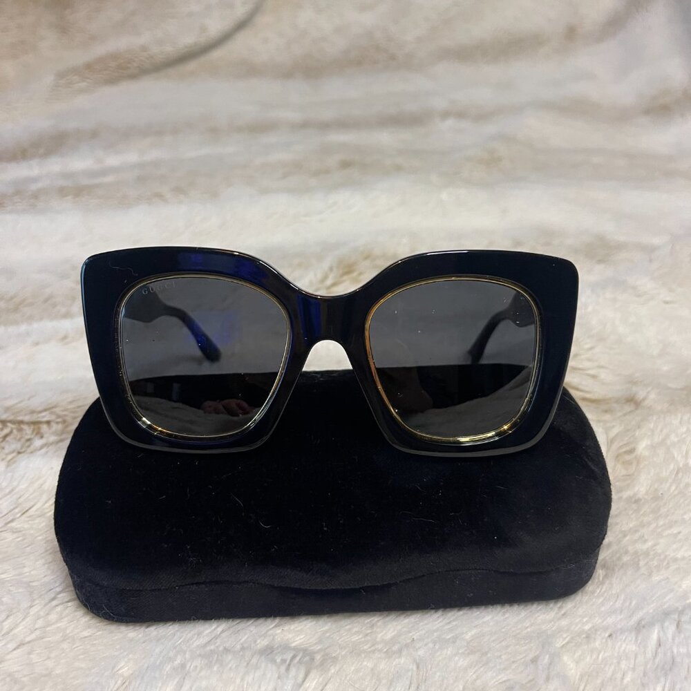 NEW Gucci Women’s Black & Gold GG1151s - 001 Sunglasses - Picture 2 of 8